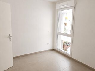  Appartement à louer 3 pièces 65 m²