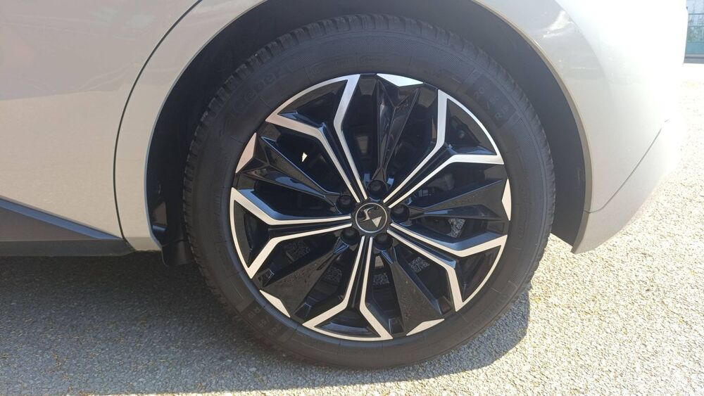 DS4 1.6 E-Tense 225 Hybrid EAT8 La Premi&egrave;re 2021 occasion 57120 Pierrevillers