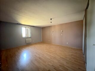  Propriété/château à vendre 6 pièces 180 m²