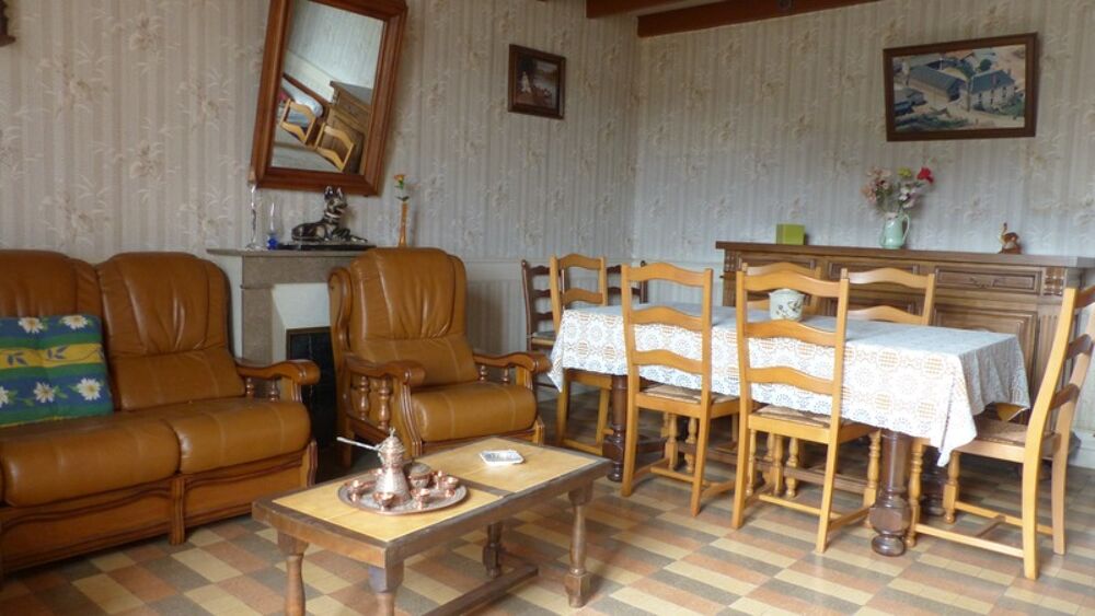 Vente Maison Dpt Deux Sèvres (79), à vendre proche de AIRVAULT maison P5, terrain 1335 m² Airvault
