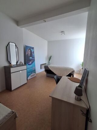  Appartement à louer 1 pièce 46 m²