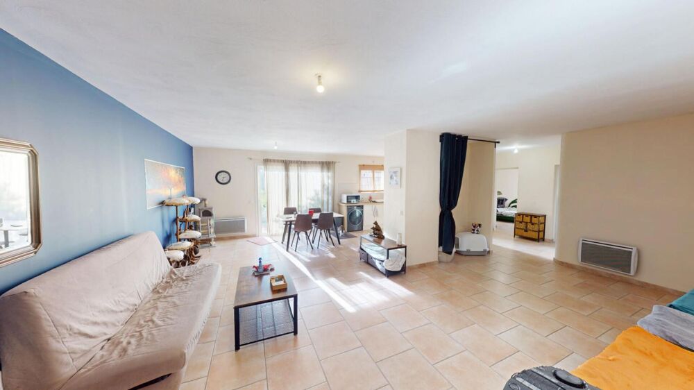 À vendre , Quartier recherché, Environnement campagne ,Villa récente avec dépendance