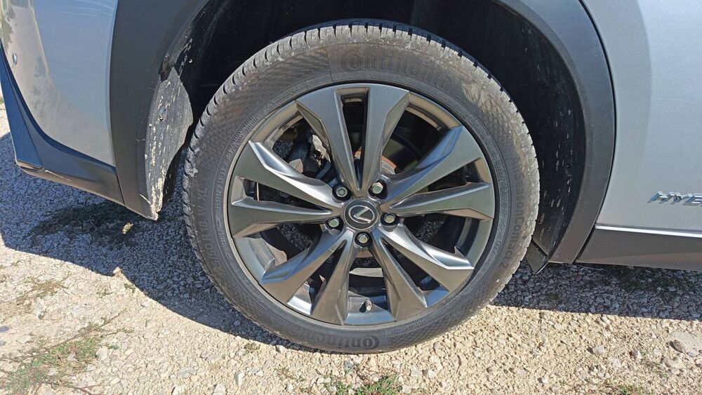 UX 250H 2.0 VVT-iE 184 F Sport 2021 occasion 84350 Courthezon