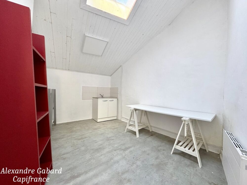 Vente Immeuble Centre ville - Immeuble en pierres d'environ 140 m² La reole