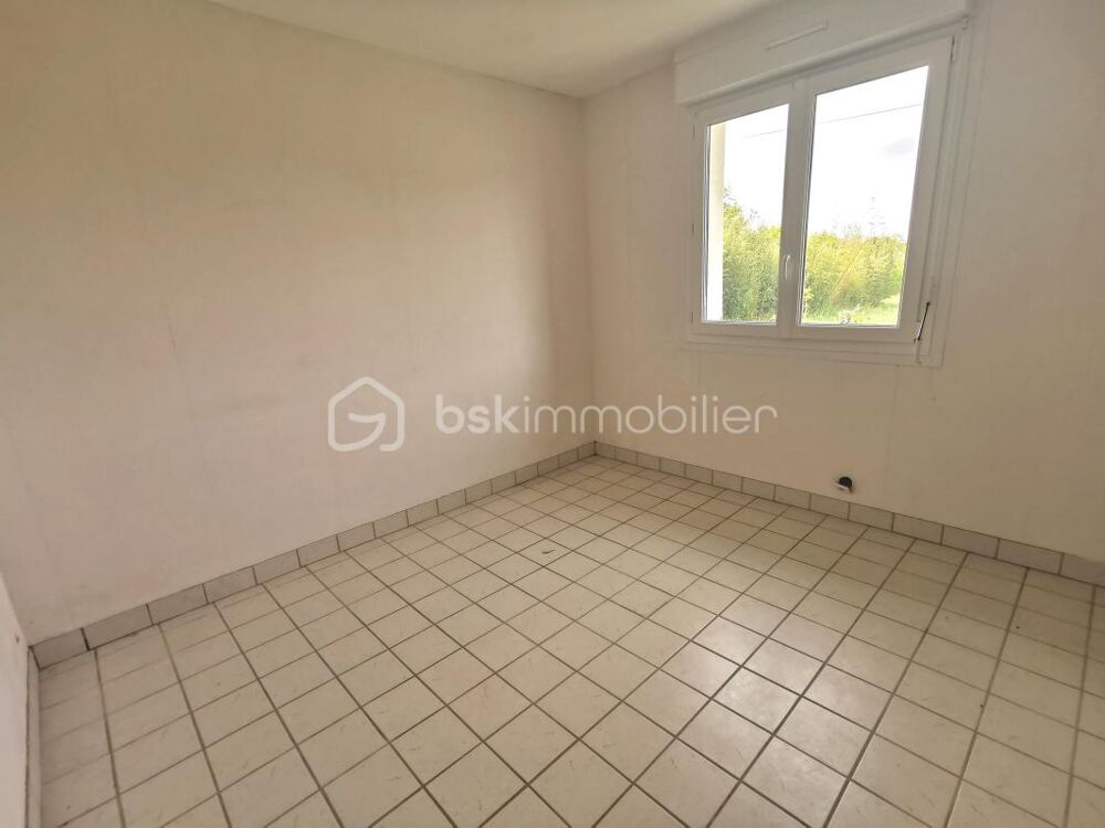 Maison 5 pièces au calme sur un terrain de 1218 m² dont 600 m² constructibles
