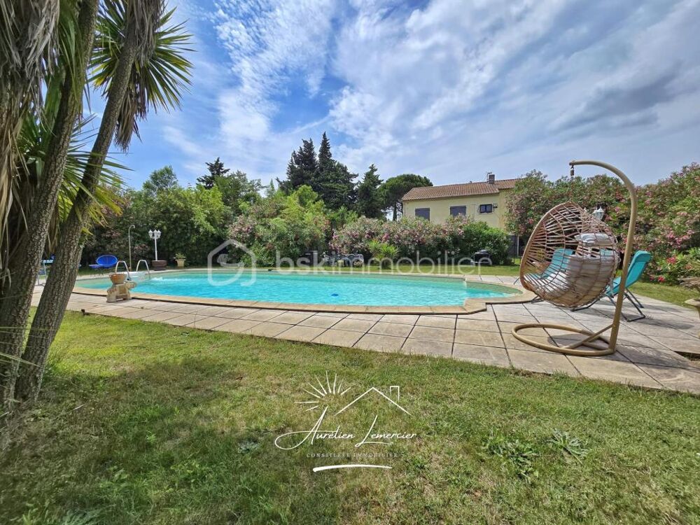 Maison 6 pièces de 200 m2 sur un terrain de plus de 3000 m2 - Beaucaire
