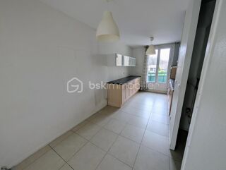  Appartement � vendre 4 pi�ces 77 m�