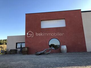  Immeuble à vendre 2 pièces 700 m²