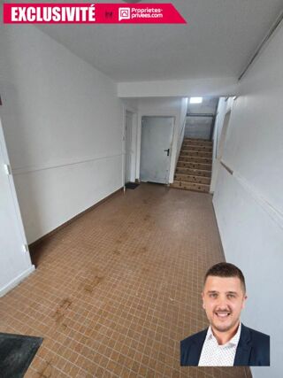  Immeuble à vendre 15 + pièces 300 m²