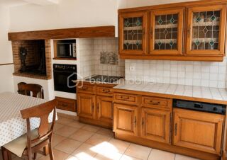  Propriété/château à vendre 10 pièces 200 m²