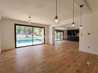  Villa à vendre 5 pièces 172 m²