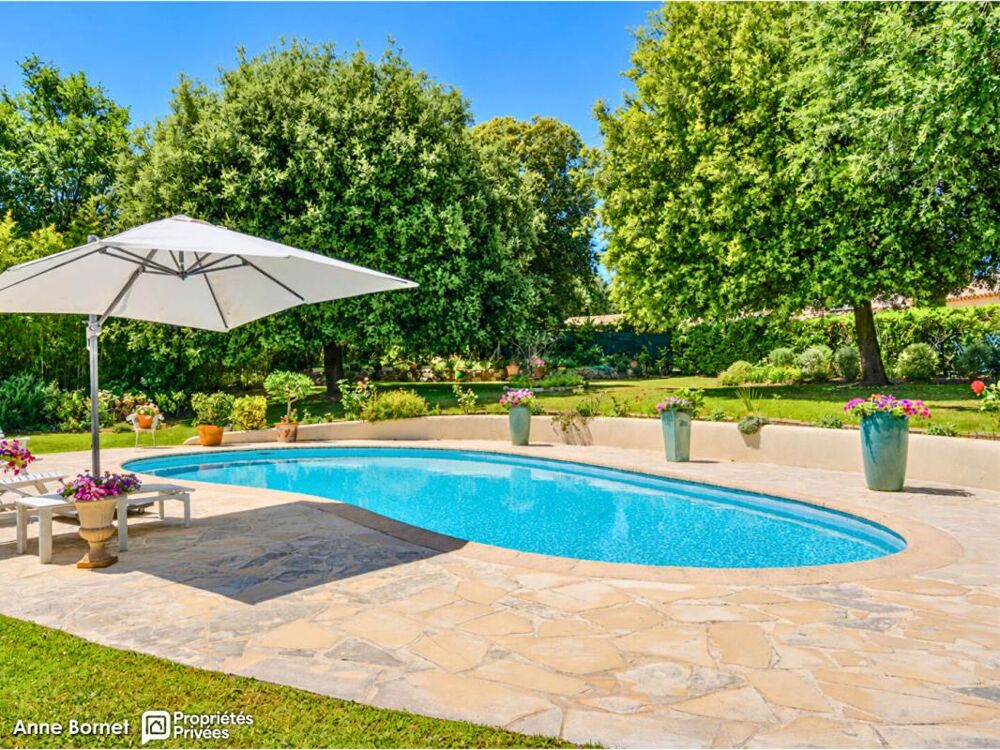 Vente Villa Villa 7 pièces 300 m2 avec parc paysager et piscine - LE ROURET Le rouret