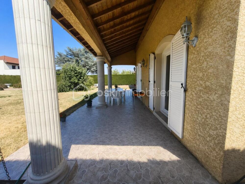Vente Maison Maison familiale de plain-pied de 170 m² avec 2 830 m² de terrain Sainte agathe la bouteresse