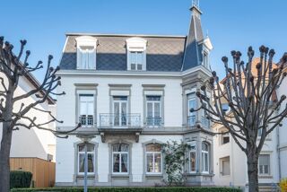  Maison  vendre 9 pices 357 m