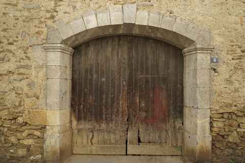   Propriete viticole bio AOP Faugères à vendre  ROQUESSELS (34) 9,8ha de vignes 28ha de landes caves 572m² 