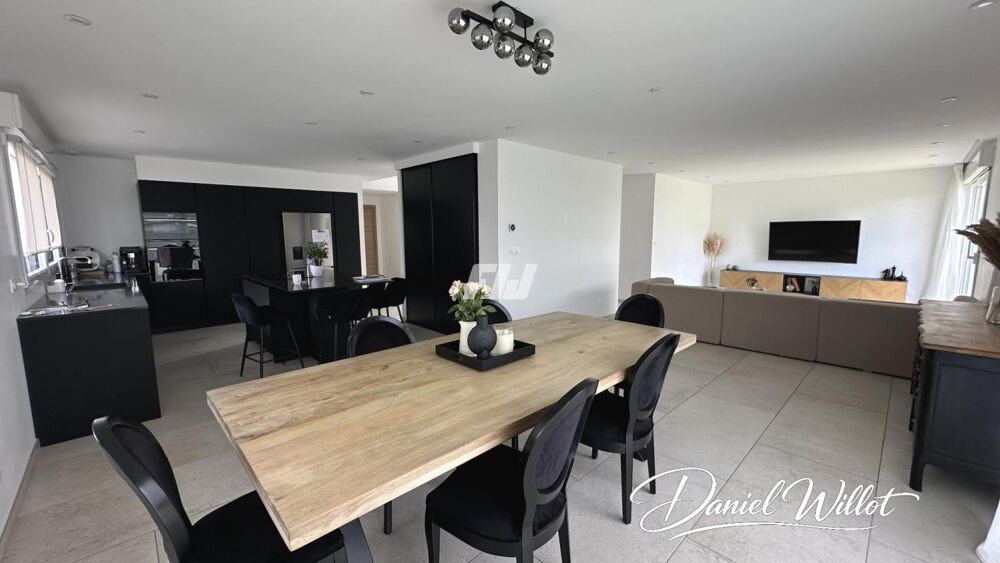 Maison 6 pièces / 179 m² / 432 000 EUR / BUGNICOURT