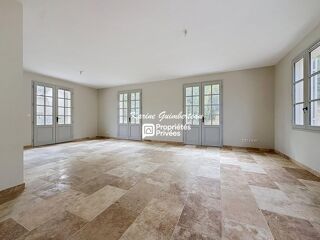  Propriété/château à vendre 8 pièces 270 m²