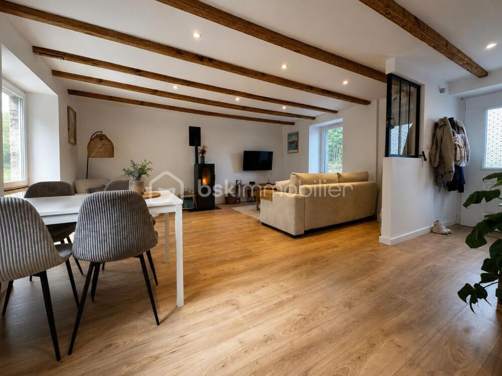 Maison de ville 94 m² environ  3 chambres  Centre-bourg de Plumergat