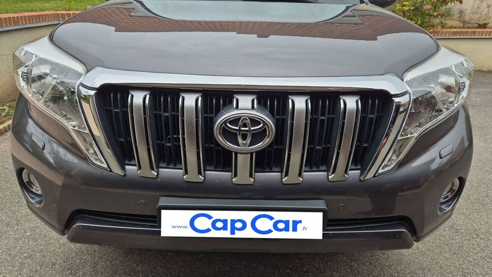 Land Cruiser KDJ 150 3.0 D-4D 190 AWD BVA6 Legende - Entretien constructe 2014 occasion 80000 Amiens