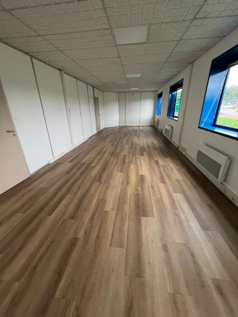   À louer : Bureaux modernes à Chalon Sud - 180 m² Chalon sur saone
