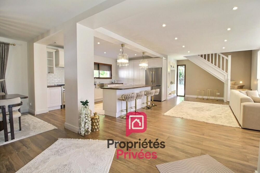 Vente Maison Coup de Coeur pour cette contemporaine de 150 m2 aux espaces lumineux ! Amilly