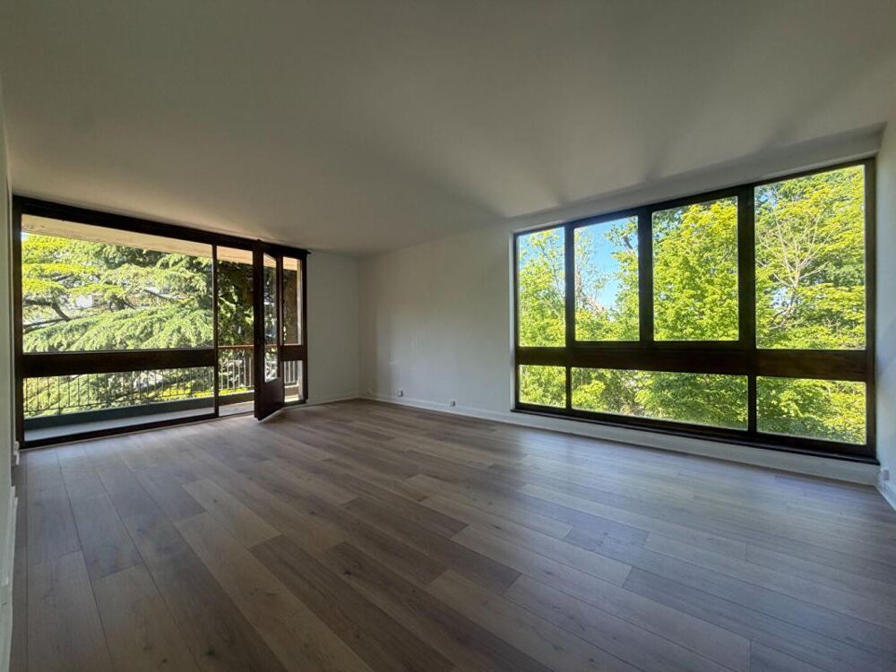 Vente Appartement Appartement 4 pièces 92 m2 -  parking - cave - Ecrin de verdure La celle saint cloud