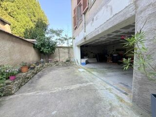  Immeuble à vendre 11 pièces 312 m²