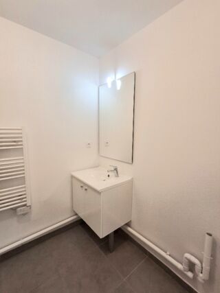  Appartement à louer 2 pièces 43 m²