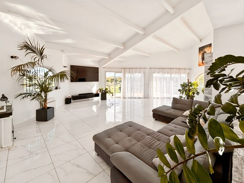 Maison dexception à vendre  Domaine du Golf à Juvignac