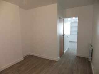  Appartement à louer 1 pièce 32 m²