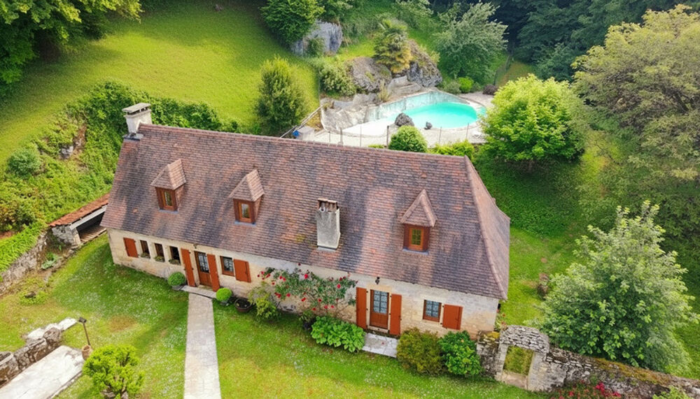 Vente Maison A vendre. Ensemble de 250m² à Tursac (24) avec maison d'habitation, gîte, piscine lagon sur près de 1,5 hectares de terrain en p Tursac