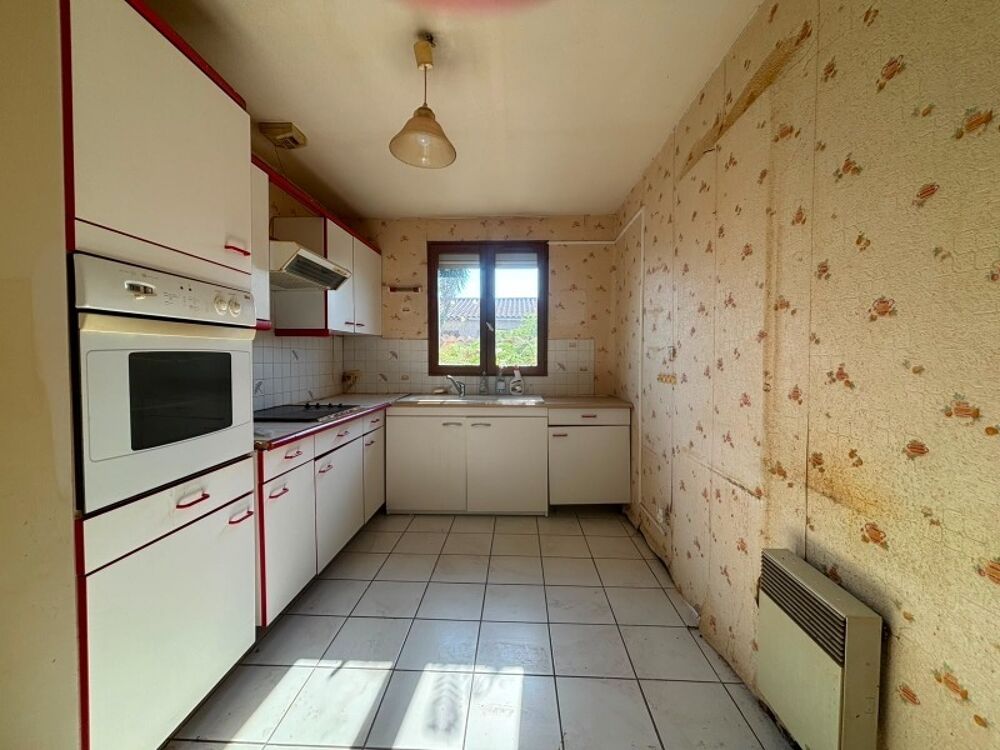 Maison à rénover à vendre 3 pièces LA CRAU (83). LOTISSEMENT LES ARQUETS