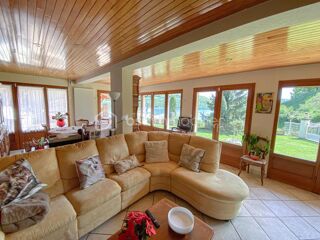  Maison  vendre 7 pices 230 m