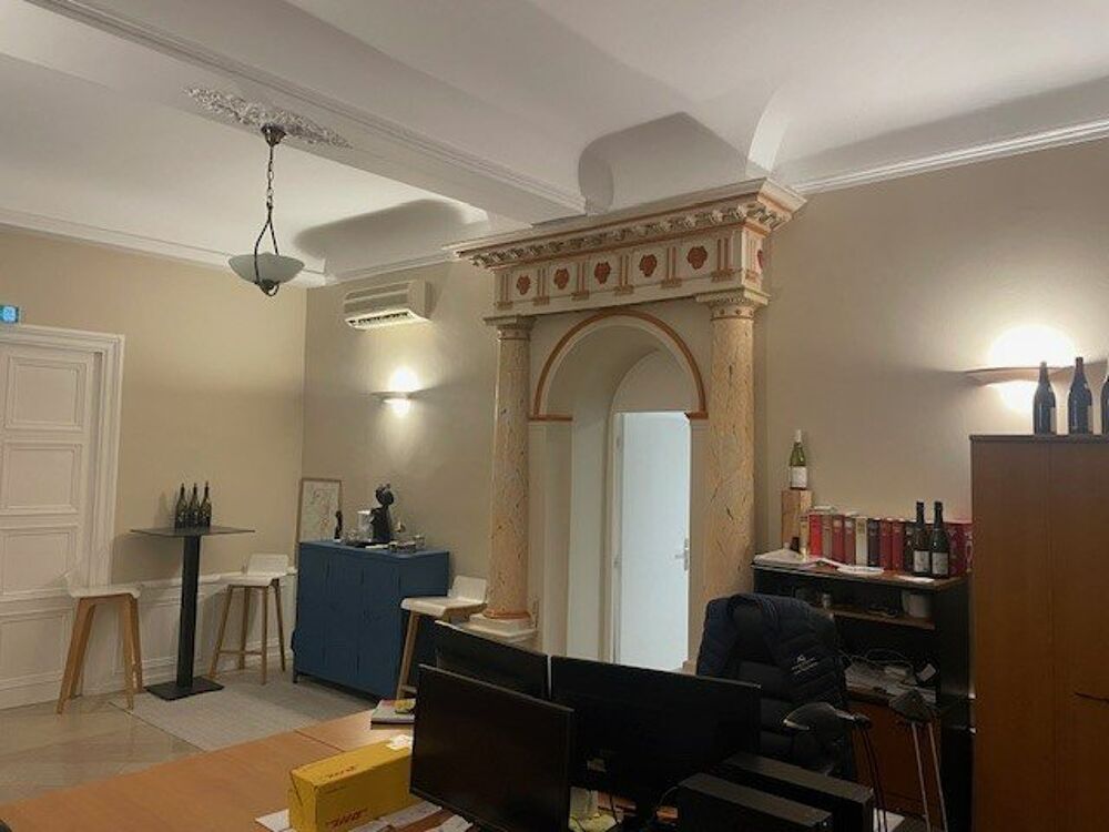   A LOUER - BUREAUX 