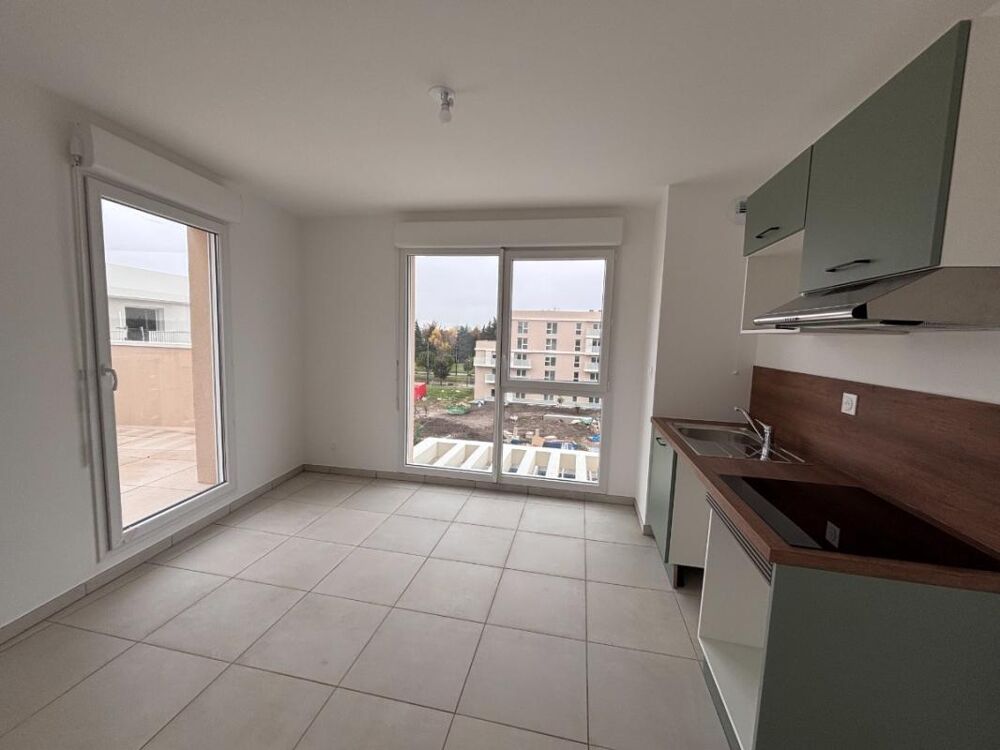 T2 avec terrasse et parking à MONTEUX