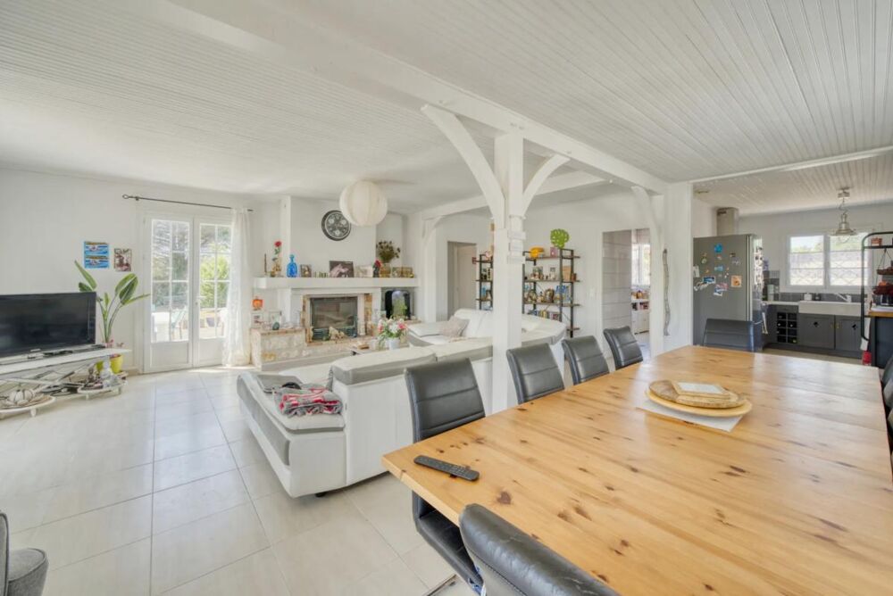 Maison de 6 pièces de 176 m² à Bussac-sur-Charente