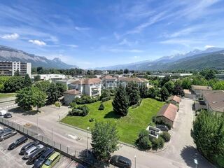  Appartement à vendre 5 pièces 104 m²