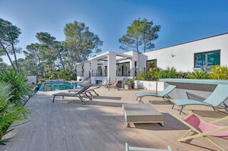  Proprit/chteau  vendre 11 pices 400 m