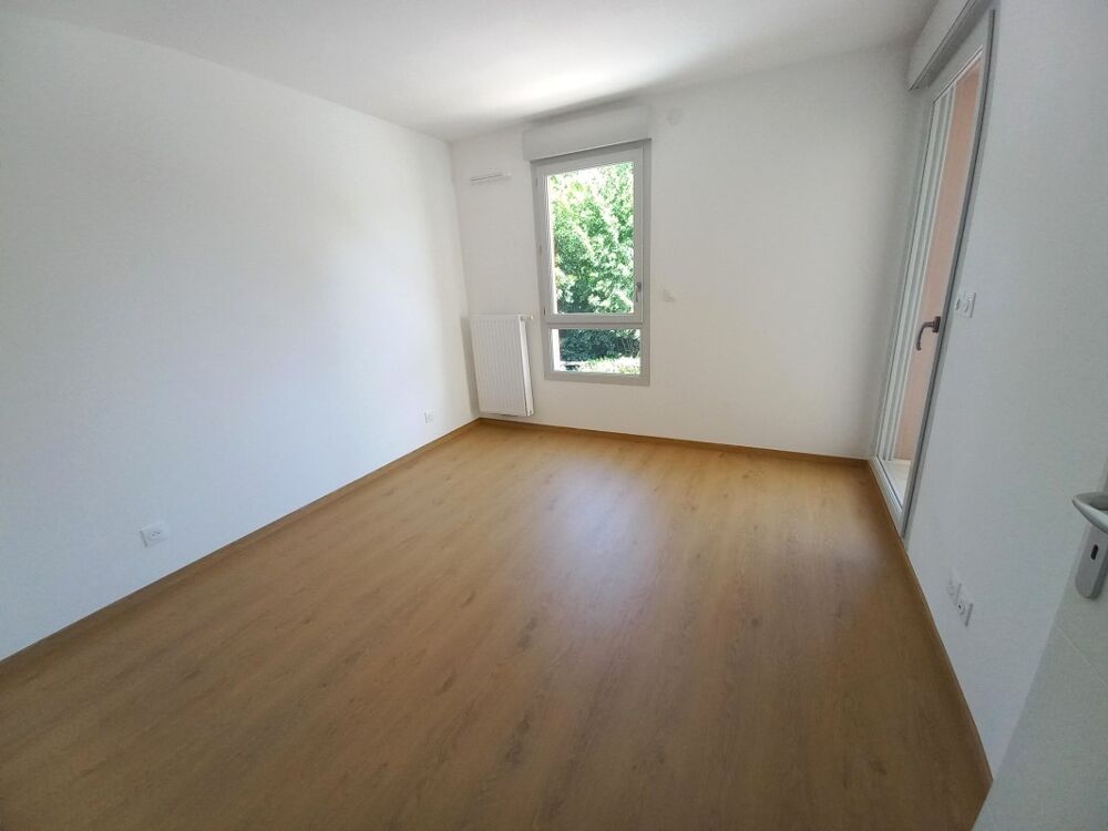 Location Appartement T3 avec balcons et parking à LOZANNE Lozanne