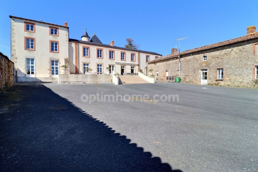  vendre  Proprit/chteau Cholet (49300)