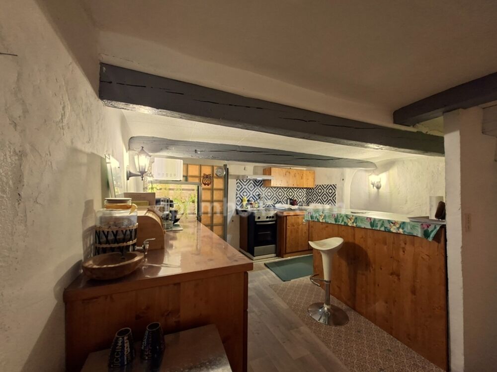 ? Idéal Artisan ou Profession Libérale : Immeuble Mixte en Plein Coeur de DIGNE LES BAINS (04)