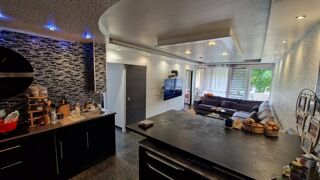  Appartement à louer 5 pièces 81 m²