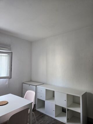  Appartement à louer 1 pièce 21 m² Aix en provence