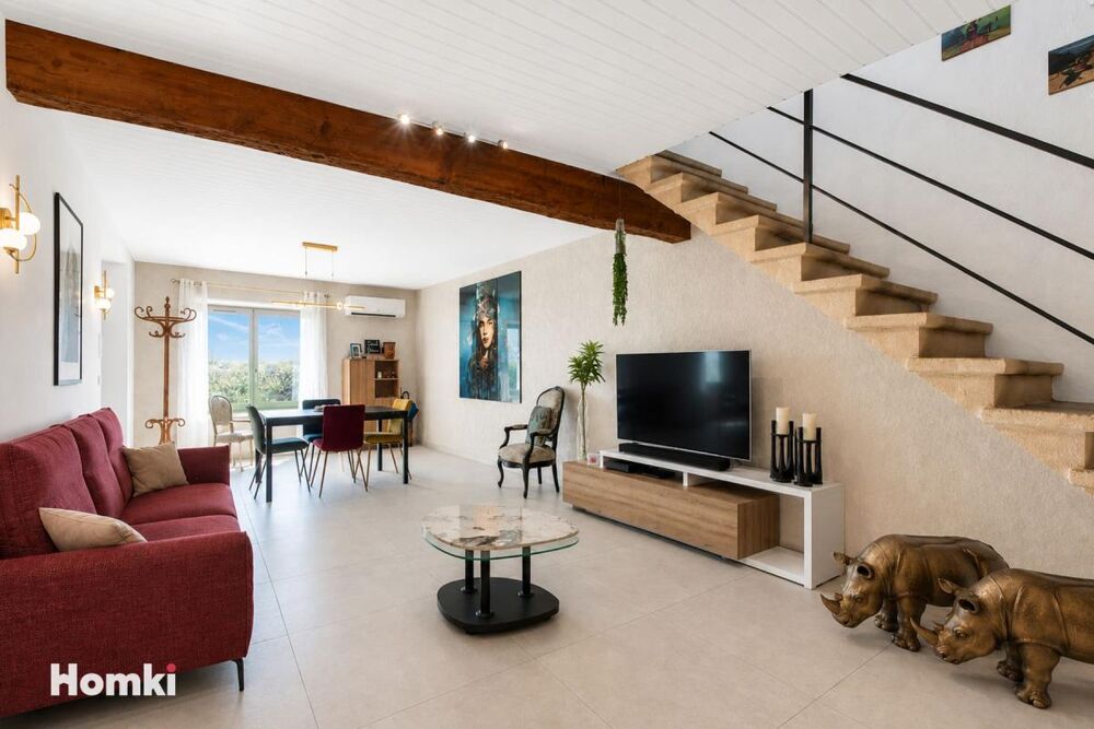 Vente Maison Maison de ville T5 de 215 m2 à Lucenay 69480 Lucenay