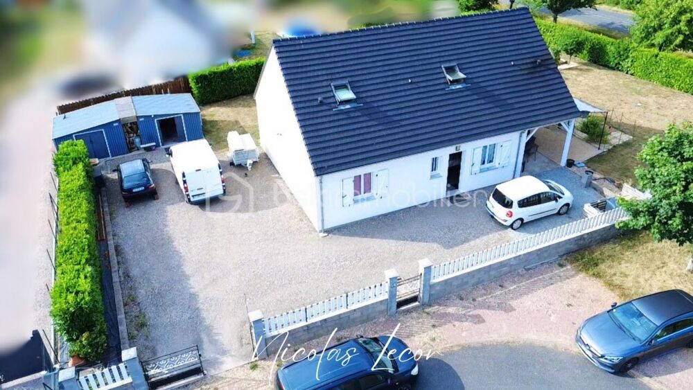 Maison familiale 7 pièces  145 m² habitables sur terrain de 1 010 m²