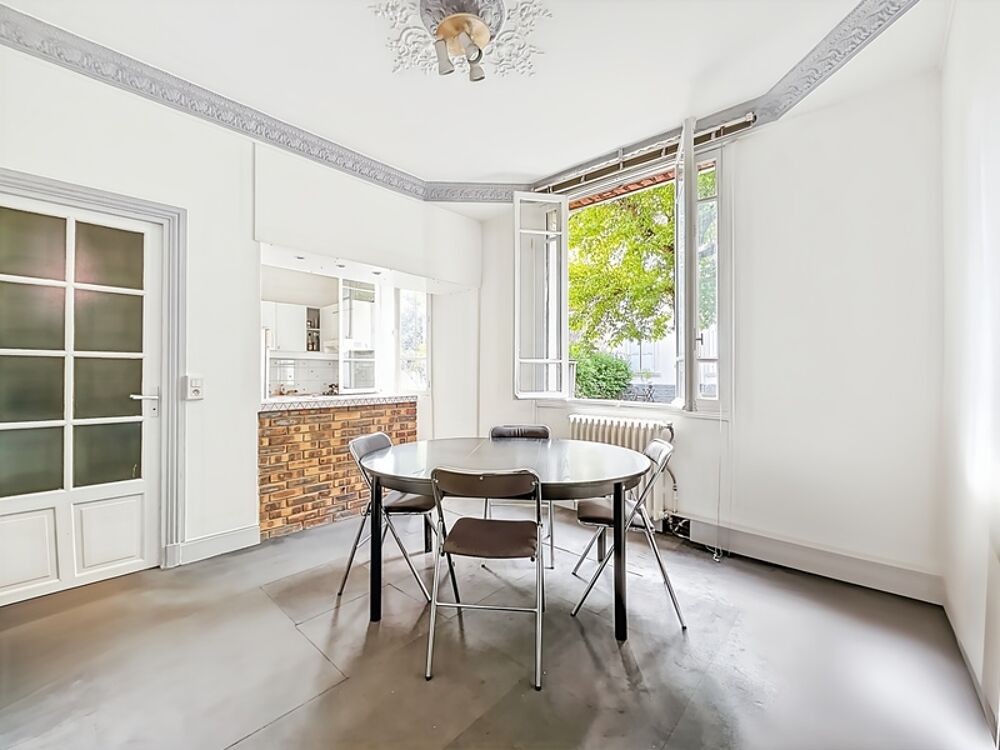 Appartement deux pièces en rez-de-jardin