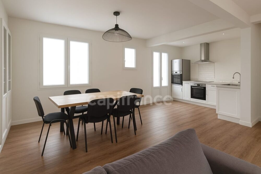 Vente Maison Maison à vendre 4 pièces ROYAN (17) - Quartier du parc - Grand Garage Royan