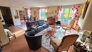  Villa à vendre 9 pièces 230 m²