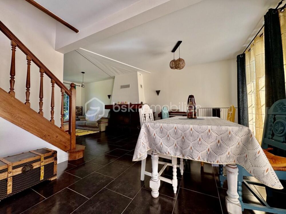 Vente Maison Beau pavillon sur sous sol total Estrees saint denis