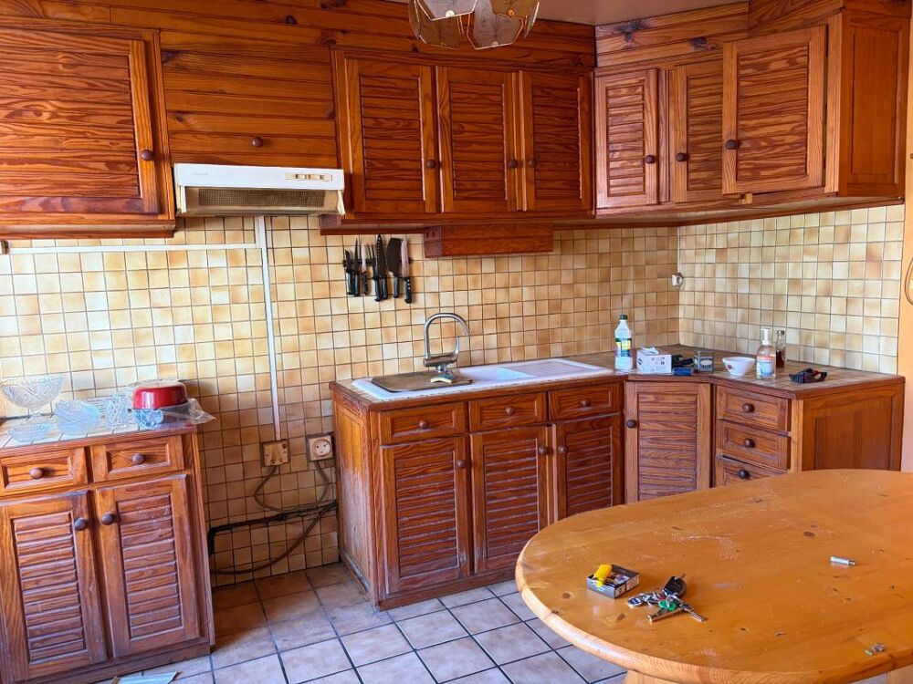 MAREUIL SUR LAY DISSAIS 85320 CALME ABSOLU AVEC TOUT A PIED MAISON A RAFRAICHIR AVEC GARAGE A PRIX FOU